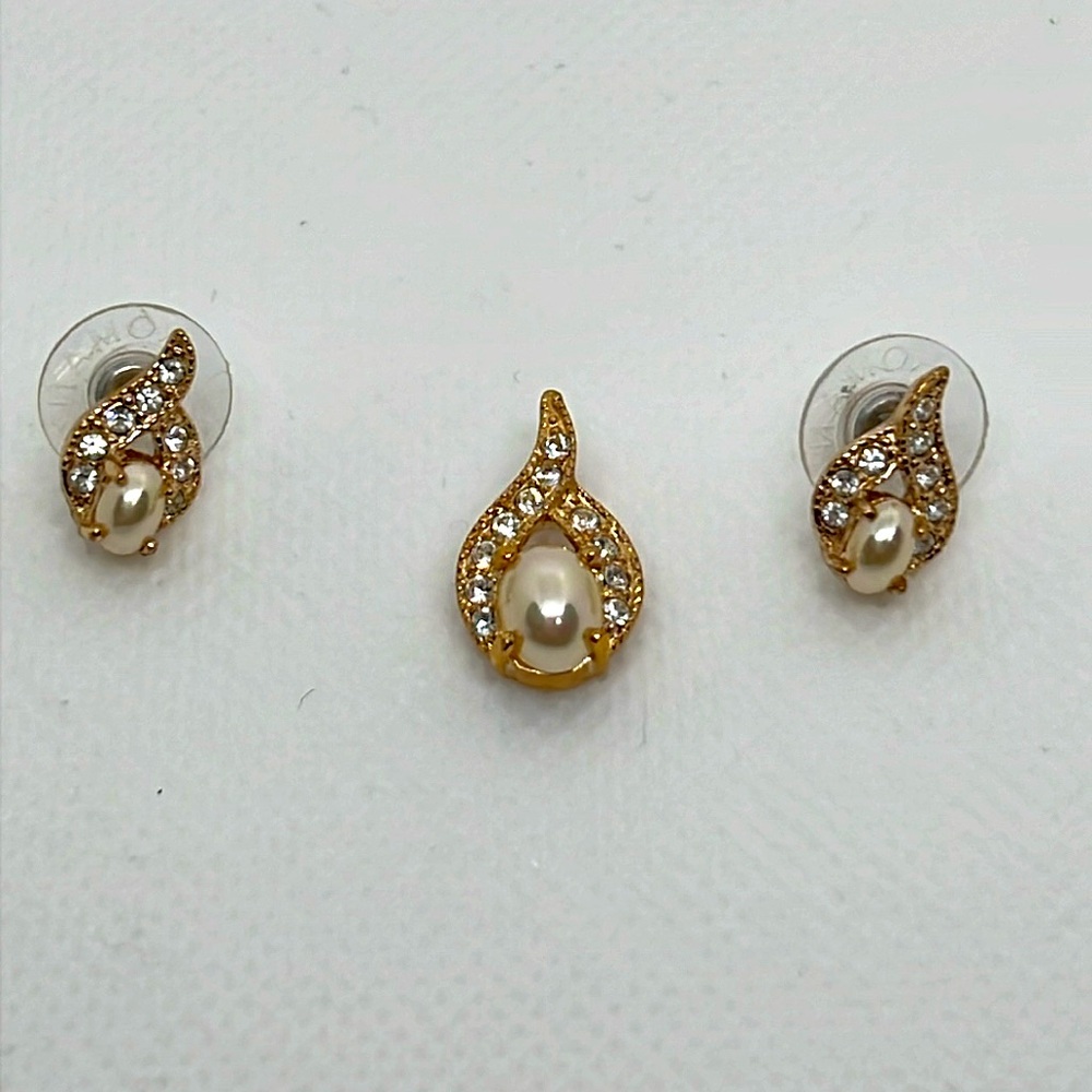 Pendant and Earrings Set Crystal and Pearl